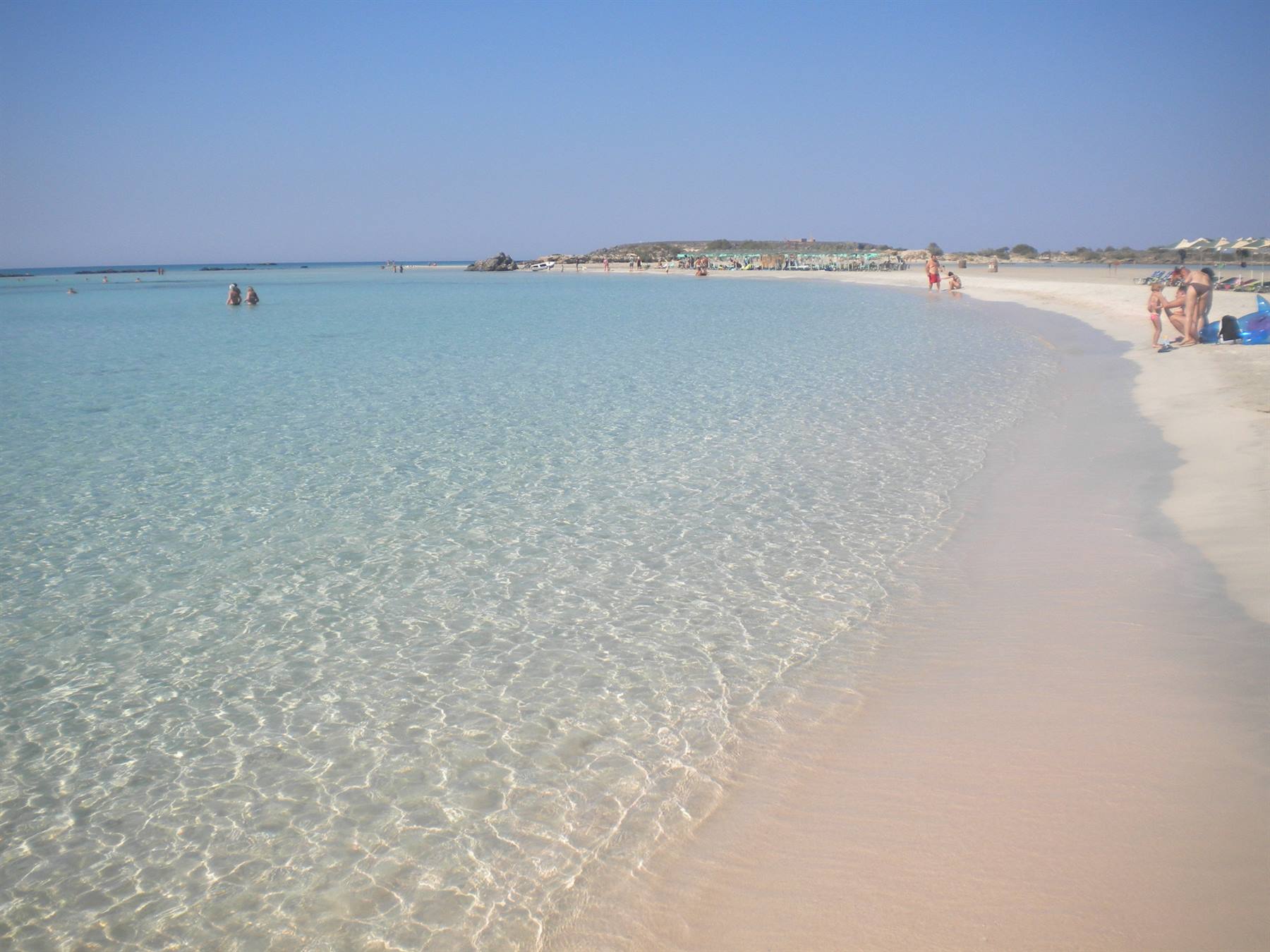 Sabbia rosa sulla riva