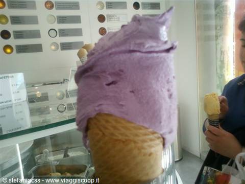 gelato alla violetta