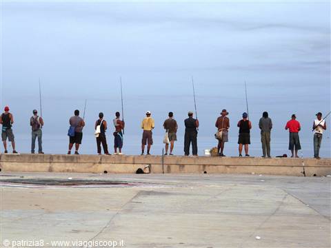 PESCA IN CENTRO AVANA