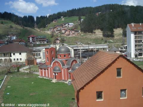 Montenegro: cittadina sulla strada per il Kosovo