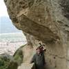 Kalambaka: io nel sentiero scavato nella roccia che porta al monastero MACEDONIA OF 