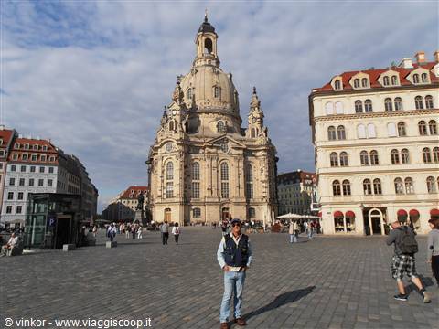 la cattedrale Frauenkirche a Dresda