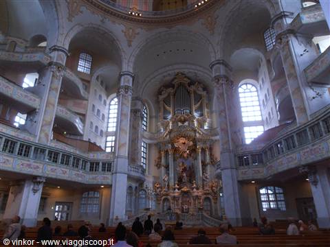 interno della Frauenkirche