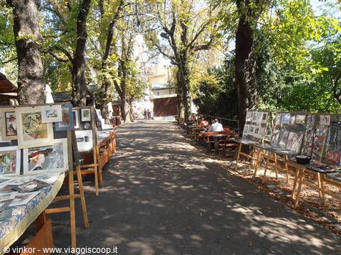Strossmontmartre, via dei pittori sulla collina