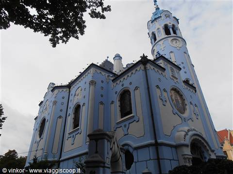 la chiesa blu di Bratislava