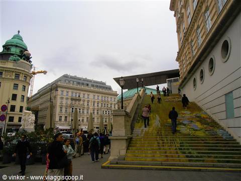la scalinata del museo Albertina