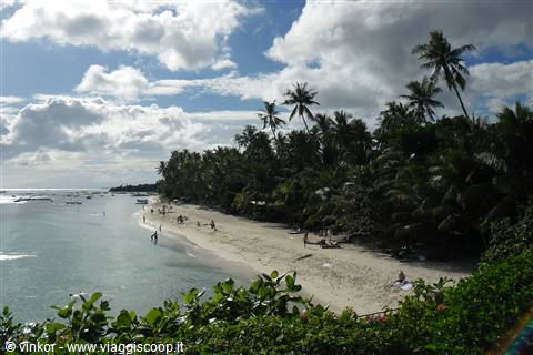 la spiaggia di Alona beach a Bohol, Filippine