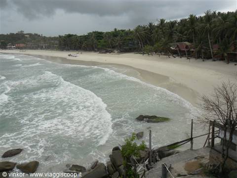 la spiaggia di Haad Rin a Ko Phangan