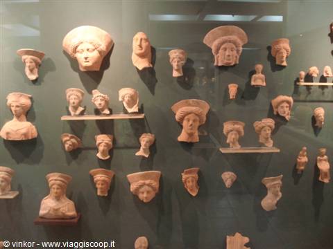 sala del museo storico a Durazzo