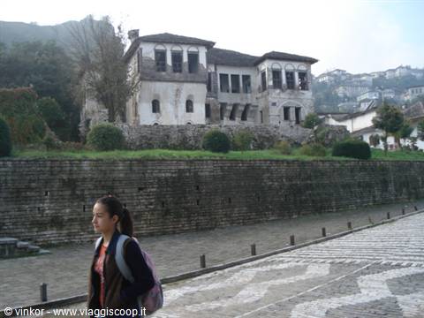 casa antica di Girocastro