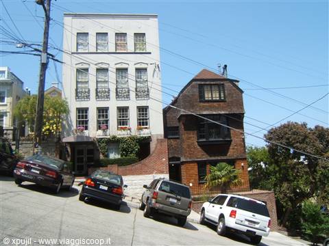 La tipica stradina in pendenza di San Francisco
