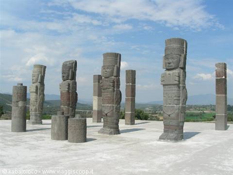 Tula : gli Atlantes