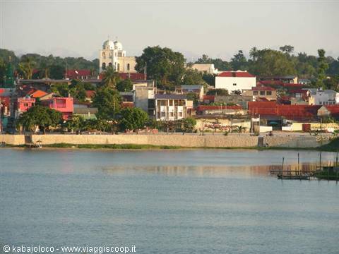 Flores (Guatemala): panorama