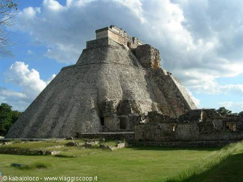 Uxmal: la piramide