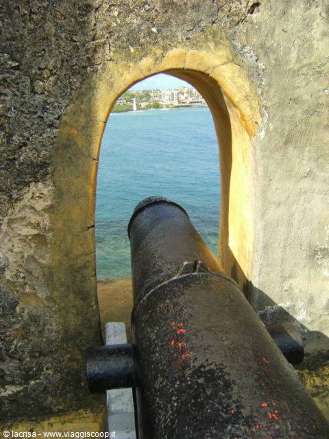 un cannone !! Forta Jesus