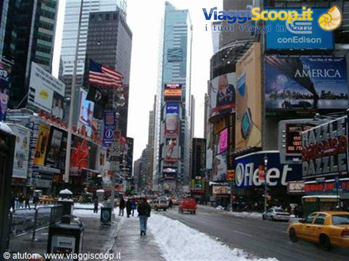 Neve a Times Square