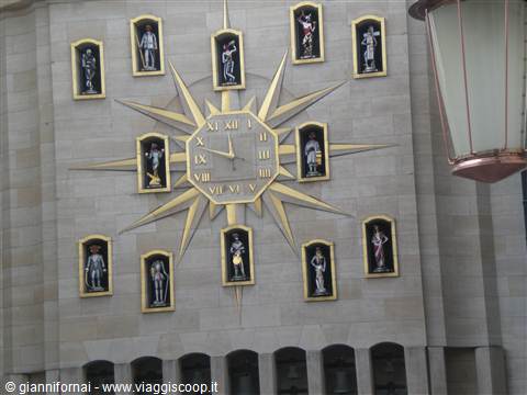 Orologio a carillon Mont des Arts Bruxelles