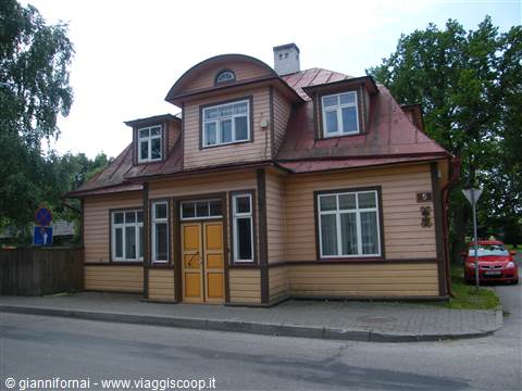 casa di legno a Haapsalu