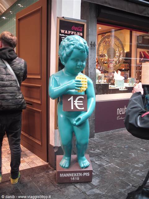 Manneken-pis riproduzione pubblicitaria
