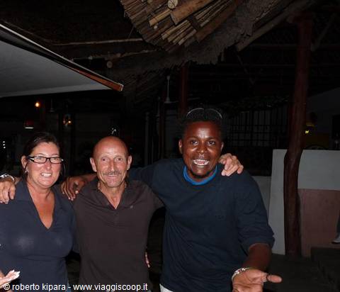 WATAMU BY NIGHT: IO, OLIVIA E ABDUL DI SAFARI KENYA TOP
