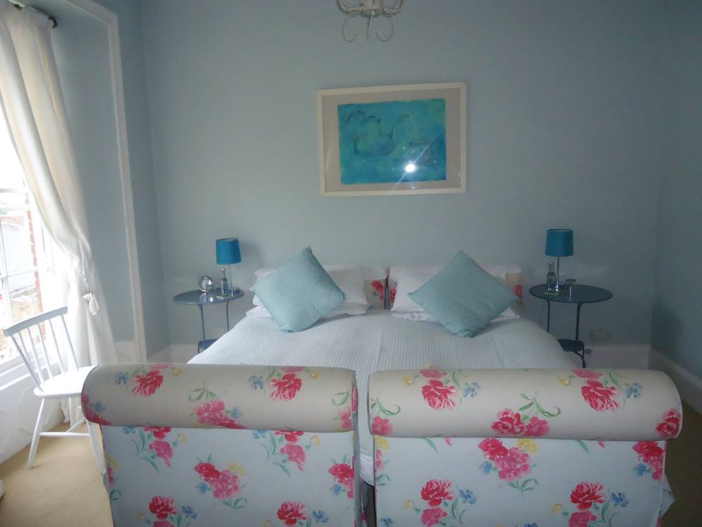 il bed and breakfast shabby chic dai colori pstello di polruan by fowey