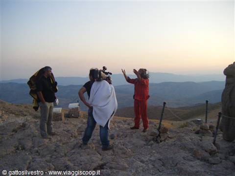 cantante in "Play back" sul Nemrut!