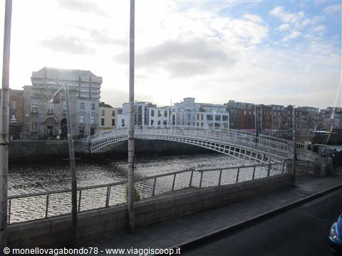 Dublino - River Liffey - Ha Penny Bridge
