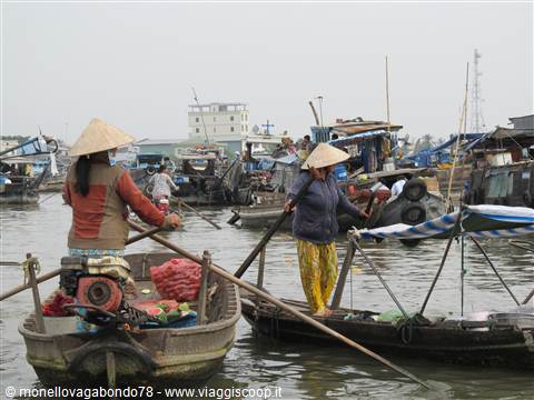 Can Tho - Floating market