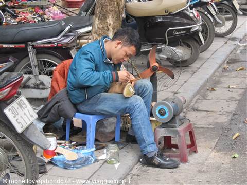 Hanoi on the road