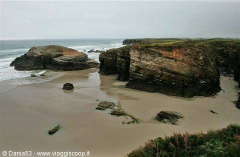 Ribadeo Playa de las Catedrales