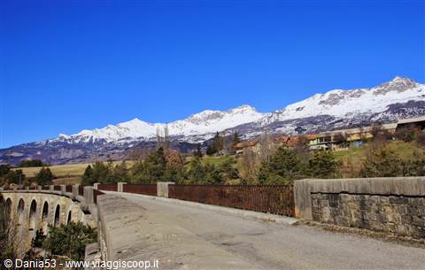 Viadotto sul fiume Moulettes