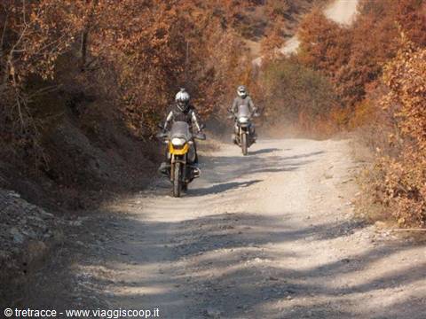Albania, strade bianche