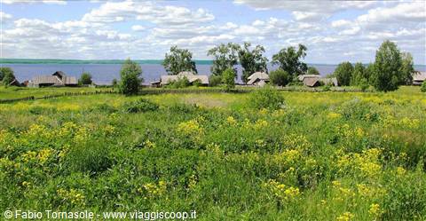 villaggio sul Volga
