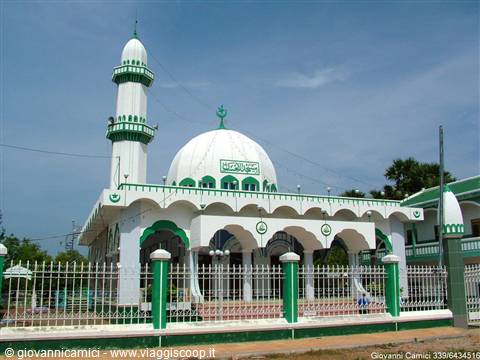 Chau Giang-moschea della comunità mussulmana nel delta del Mekong