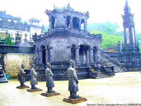 Huè-Tomba dell' imperatore Khai Dinh