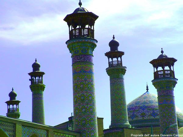 Tehran-minareti della madrasa Sepahsalar