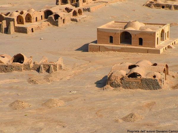 Antichi edifici Zoroastriani