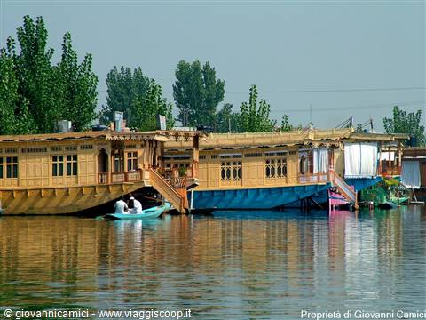 SRINAGAR,House boat