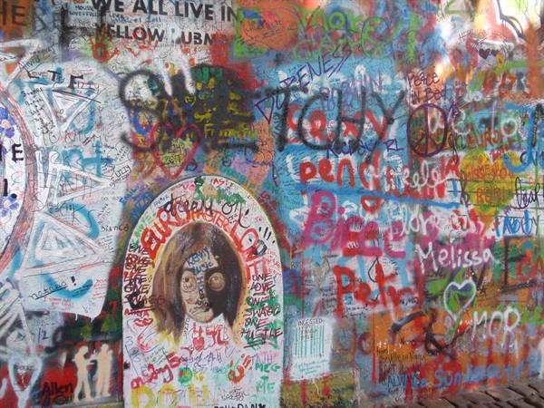 Muro di John Lennon