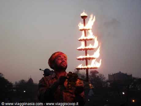 aarti in allahabad
