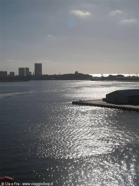 Tripoli vista dal mare....