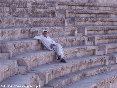 Locale nel teatro romano...