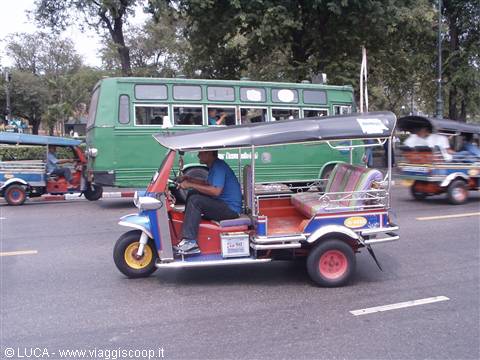 Tuk-tuk