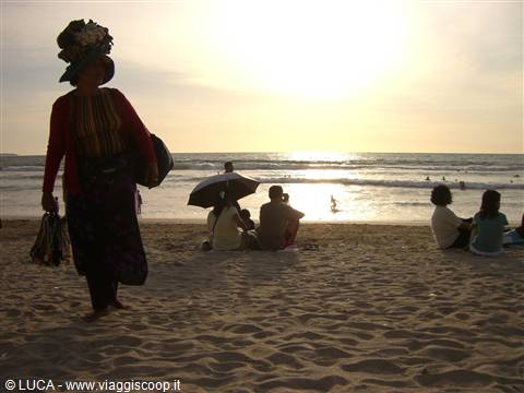 Kuta, Bali - Spiaggia...