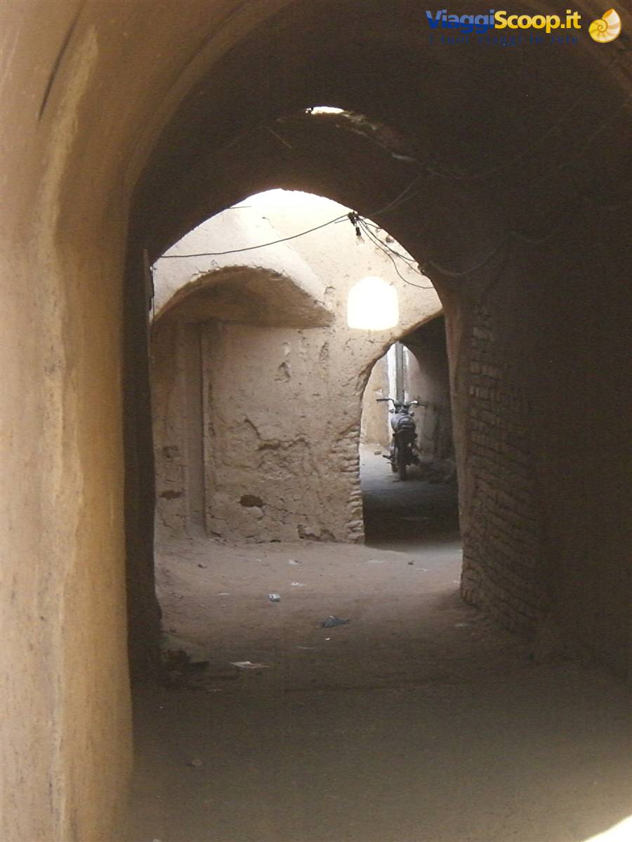Ydaz - centro storico, strade e costruzioni di fango