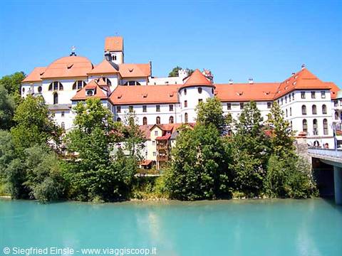 Fussen, l'abbazia sul fiume Lech