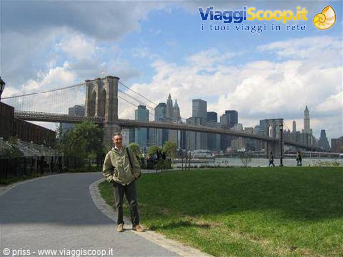 Un piccolo parco di Brooklin... da un lato il Brooklin Bridge dall'altro il Manhattan!
