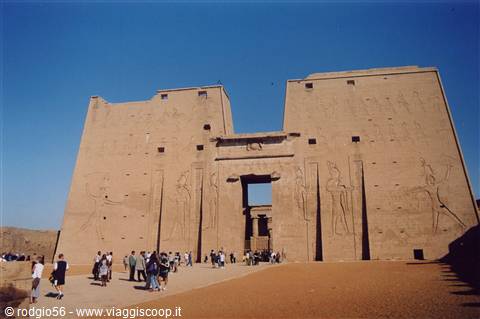 Tempio di Komombo
