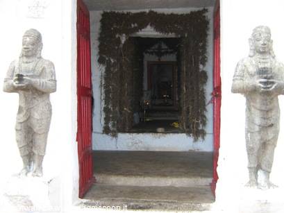 KANYAKUMARI:il tempio sul monte sacro