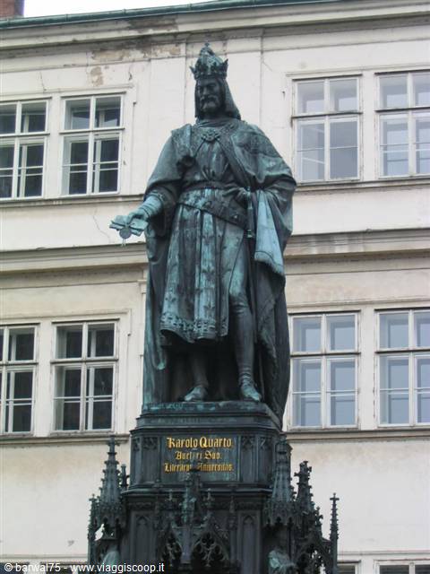 Statua di Carlo IV